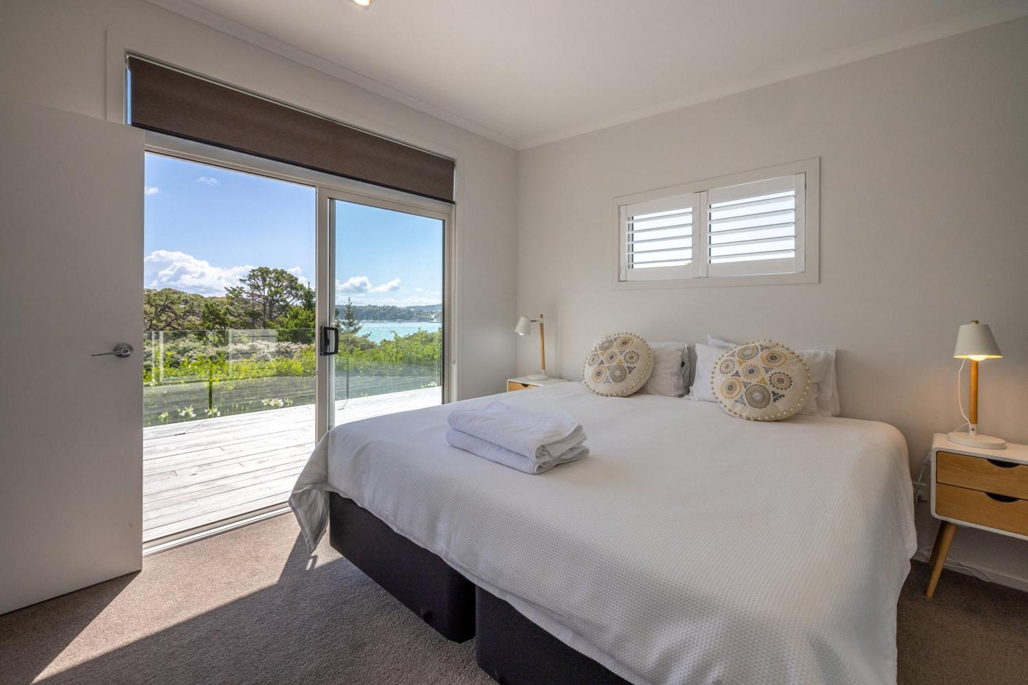 Te Whau Bach Apartments - Stay Waiheke Te Whau Bay ภายนอก รูปภาพ