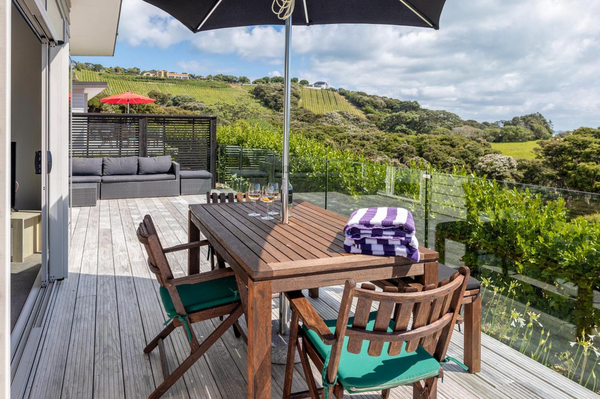 Te Whau Bach Apartments - Stay Waiheke Te Whau Bay ภายนอก รูปภาพ