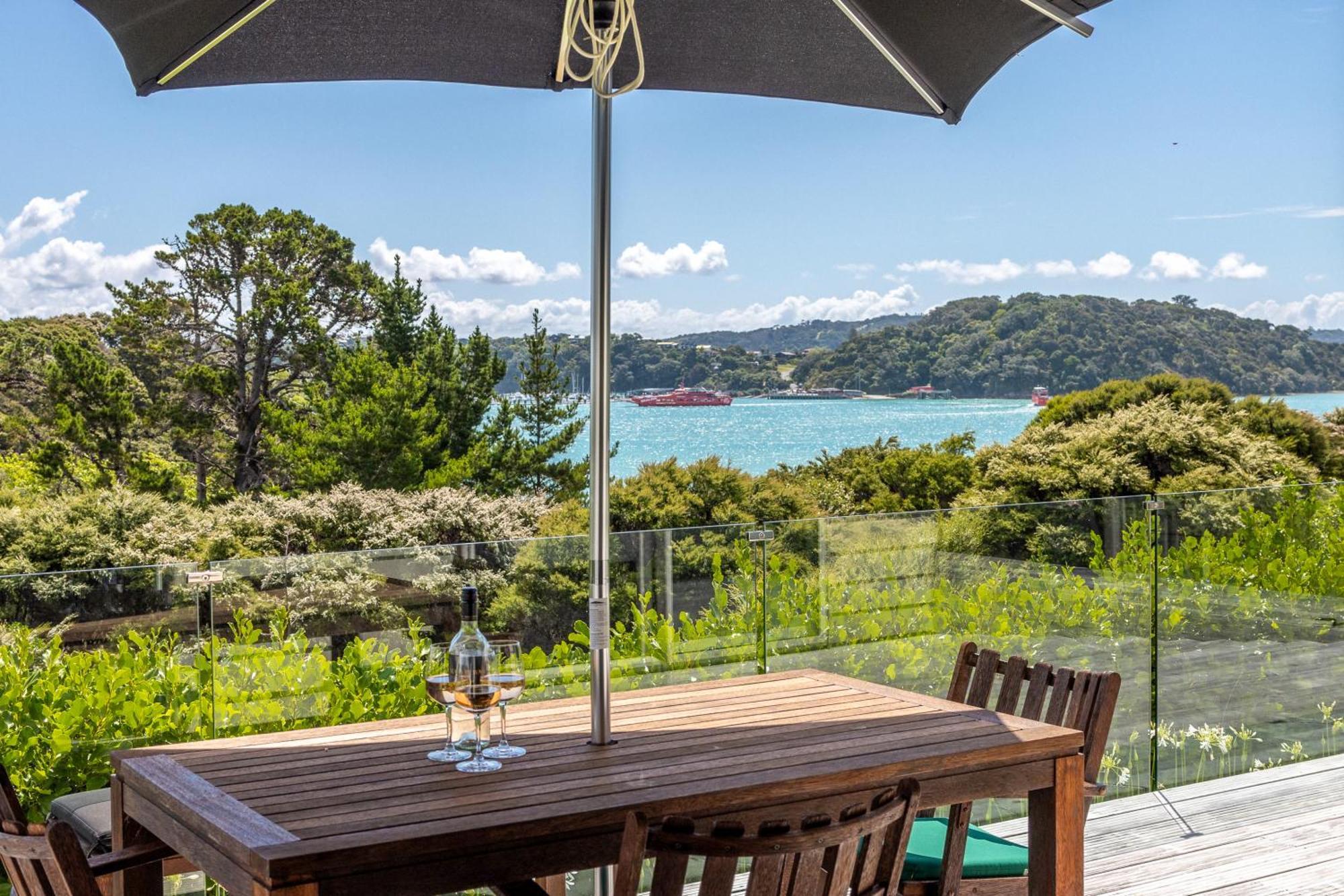 Te Whau Bach Apartments - Stay Waiheke Te Whau Bay ภายนอก รูปภาพ